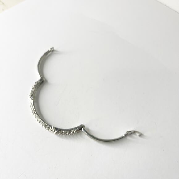 Vintage Avon Bracelet Rhinestone Bangle Silver Tone 80s Glam Jewelry Fashion - Picture 16 of 16